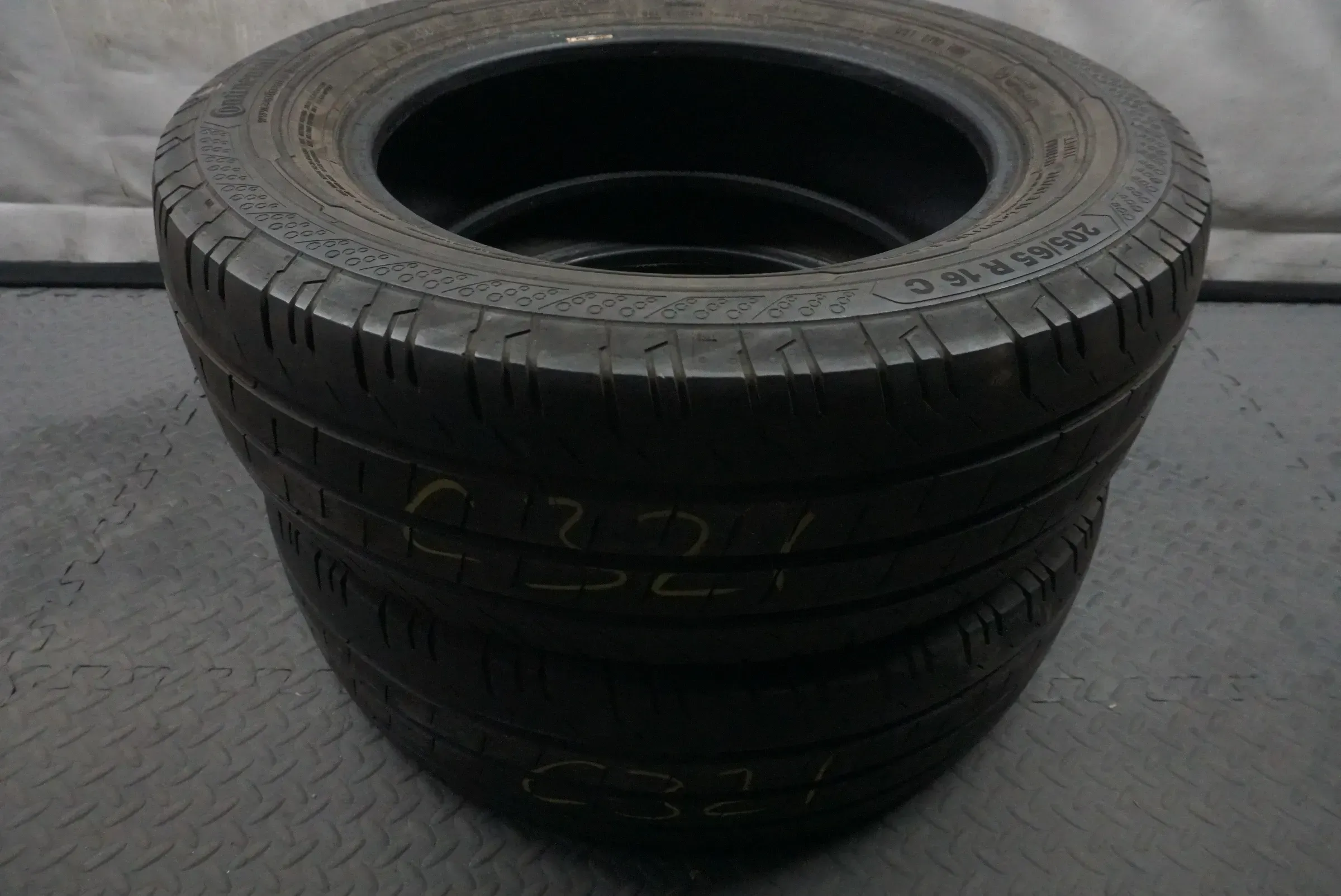 2x 205/65R16C 107/105T Continental VanContact 200 Sommerreifen 2019 C321 - Bild 1